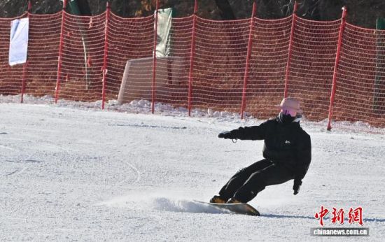 11��21�����L��ɏ��ɽ��ѩ���_��������ѩ�ۺ����w��������� �z