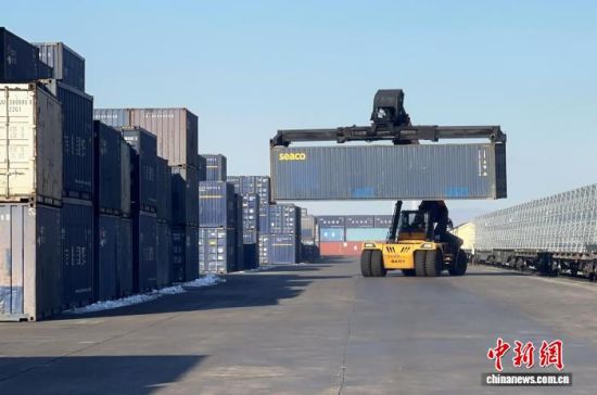 12��11�������֬q���������ˆT�ڬq���F·�ڰ��M�м��b����b�������� �z